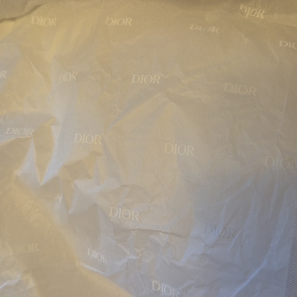 NWE DIOR BEAUTY BUNDLE. - Picture 12 of 13